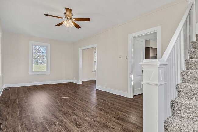 Building Photo - 206 Hershey Rd