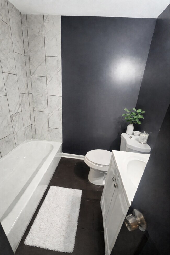 Building Photo - 1085 S Greer St