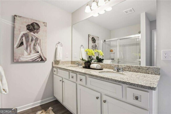 Building Photo - 2568 Swan Lake Dr SW