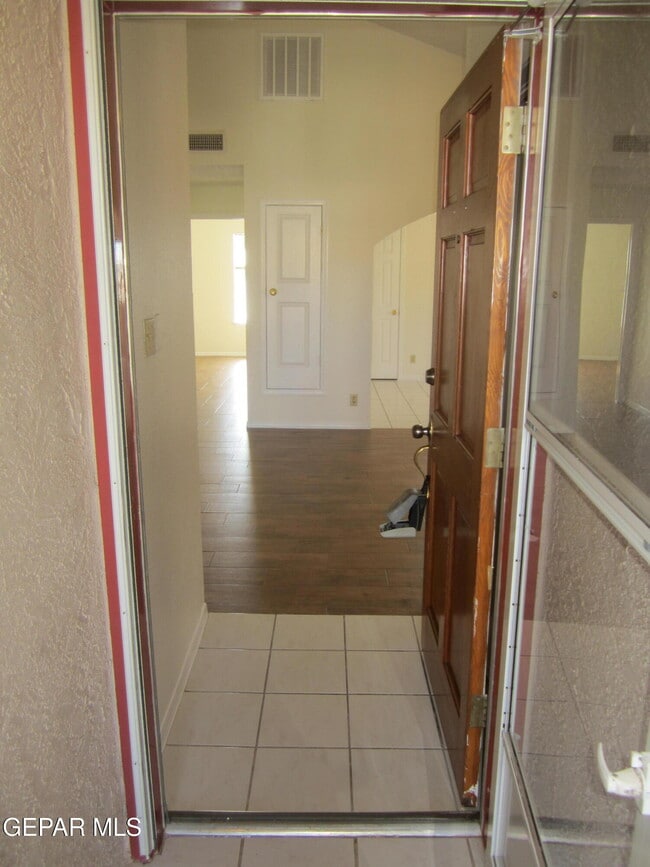 Building Photo - 11804 Kings Arms Ct