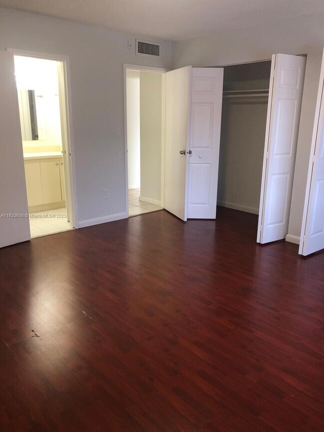 Building Photo - 9970 SW 88th St