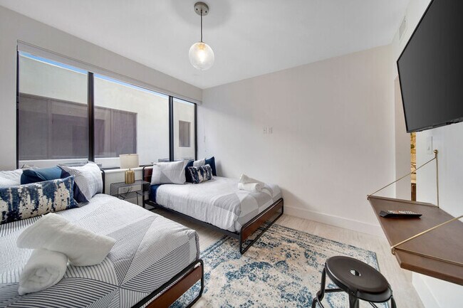 Building Photo - 2166 SW 14th Terrace