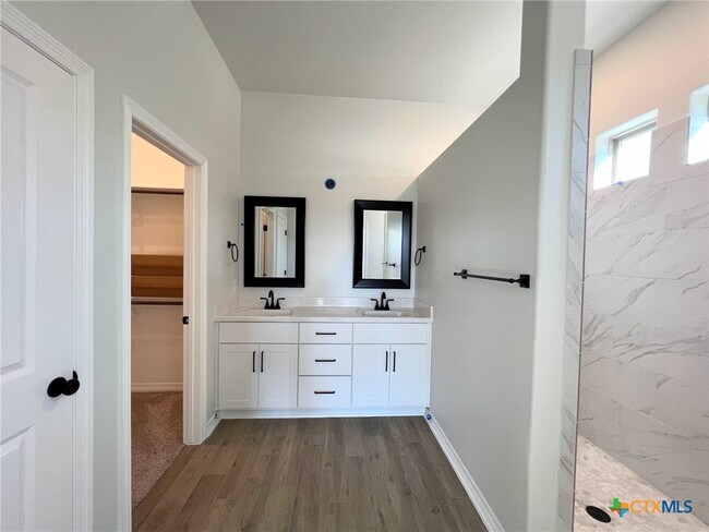Building Photo - 3104 Ingram Cir