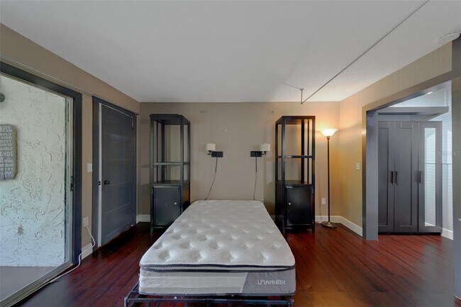 Building Photo - 240 N Bayshore Blvd