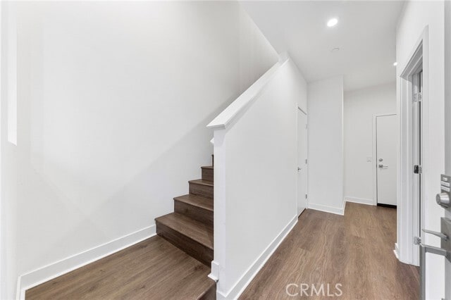 Building Photo - 1315 W Cara Dr