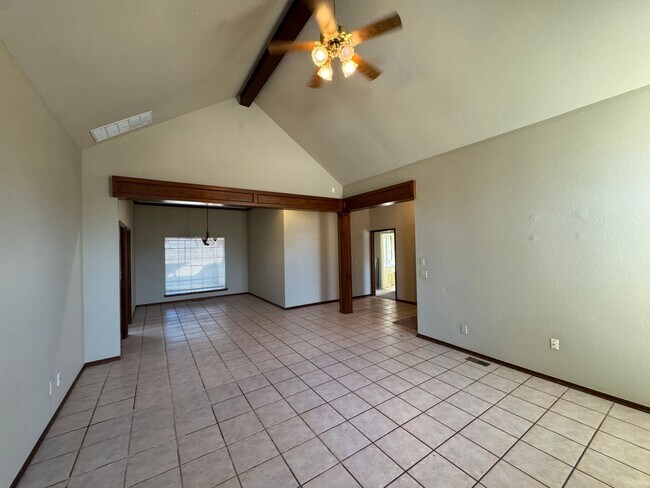 Building Photo - 704 Copperfield Dr