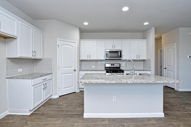 Building Photo - 109 Marimoor Dr