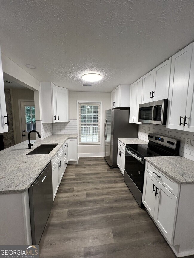 Building Photo - 403 Deergrass Trail
