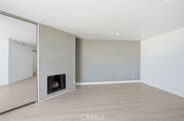 Building Photo - 7301 Vista Del Mar