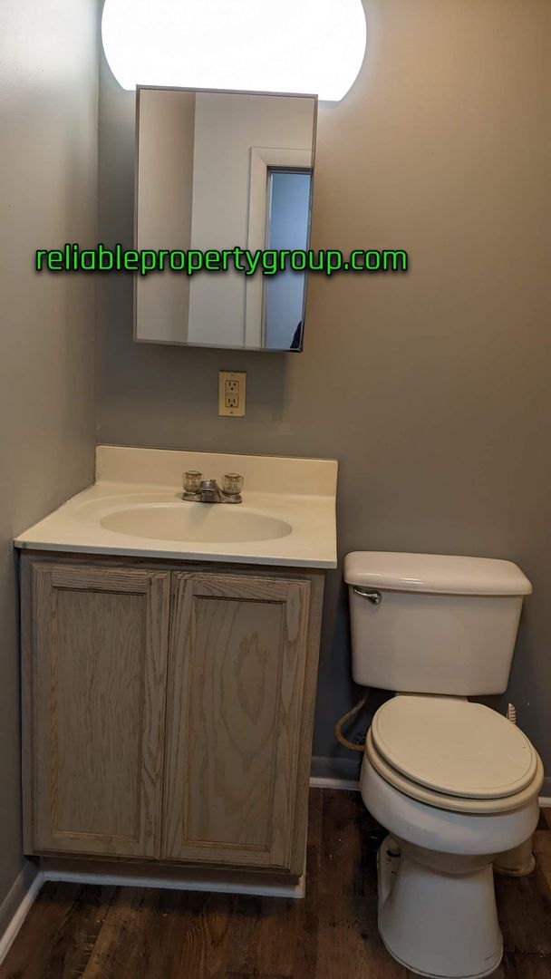 Building Photo - New Listing in Marion IN