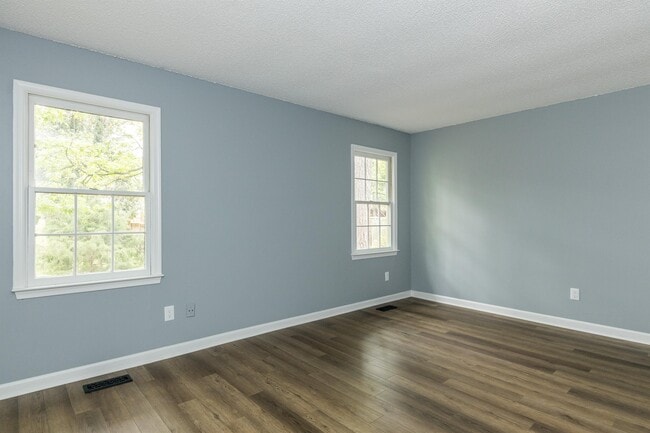 Building Photo - 8221 Rocky Ct