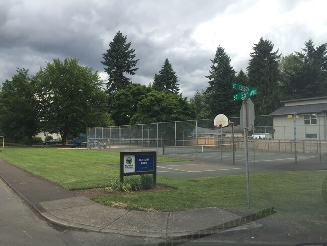 Building Photo - 115se34