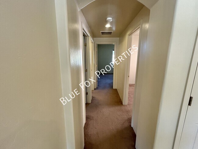 Building Photo - 5459 W Mosquito Dr