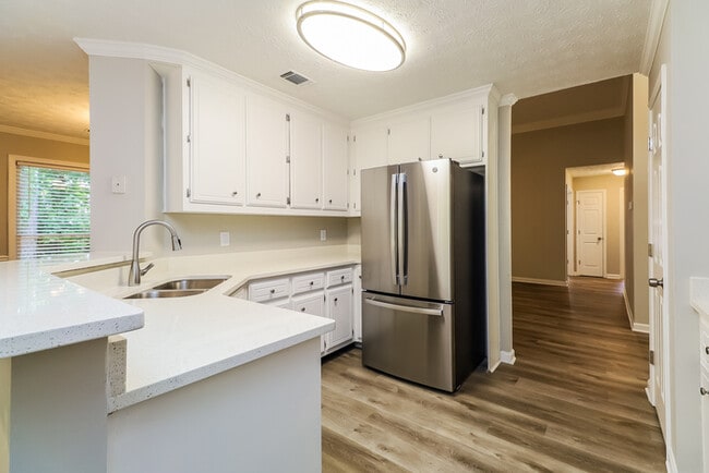 Building Photo - 25 Fairhaven Ct