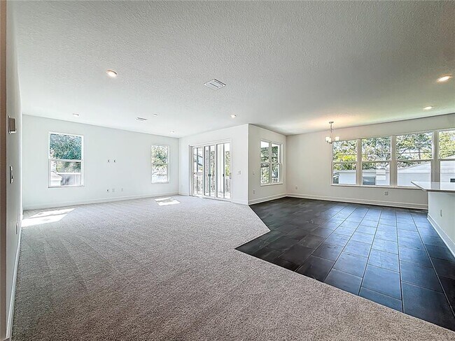 Building Photo - 4732 W Wallcraft Ave
