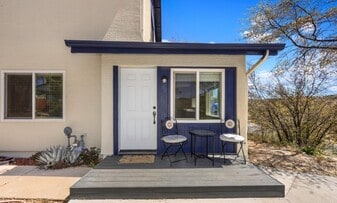 Building Photo - 704 Hermosa Rd