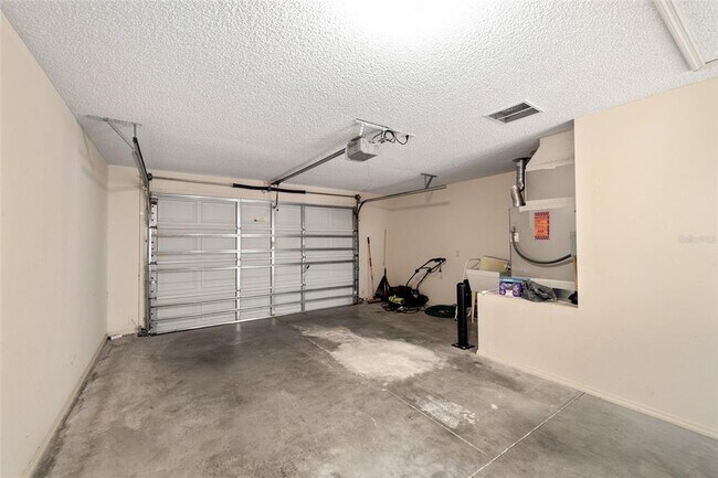 Building Photo - 8221 SE 169th Palownia Loop