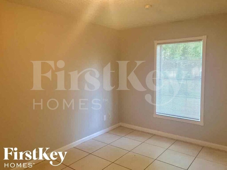 Building Photo - 25024 SW 128th Pl