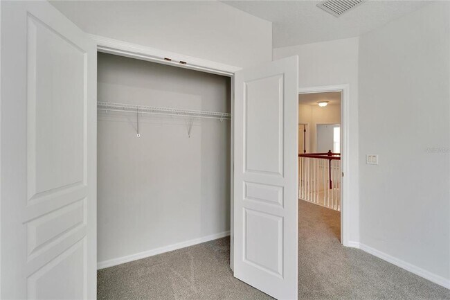 Building Photo - 5604 Skimmer Dr