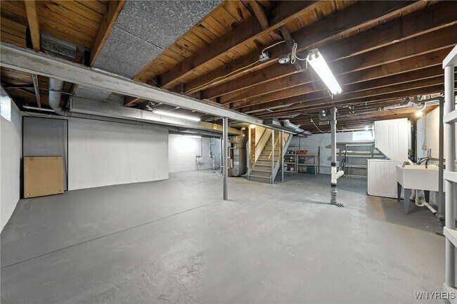 Building Photo - 179 Cortland Ave