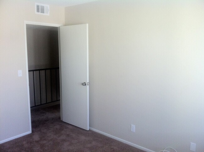 Bdrm 3 - 16822 Lynn Lane