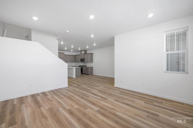Building Photo - 4234 W Cirrus Ln