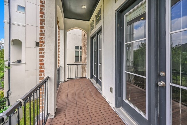 Building Photo - 9644 Knight Rd