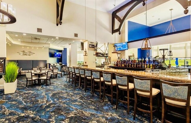 Building Photo - 8750 Olde Hickory Ave