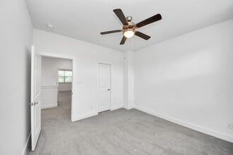 Building Photo - 8821 Hollister Pine Ct