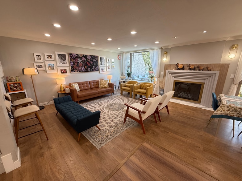 Building Photo - 109 El Porton