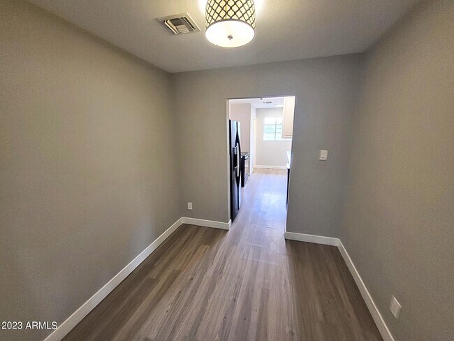 Building Photo - 2609 W McLellan Blvd