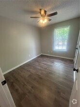 Building Photo - 111 Premiere Ct