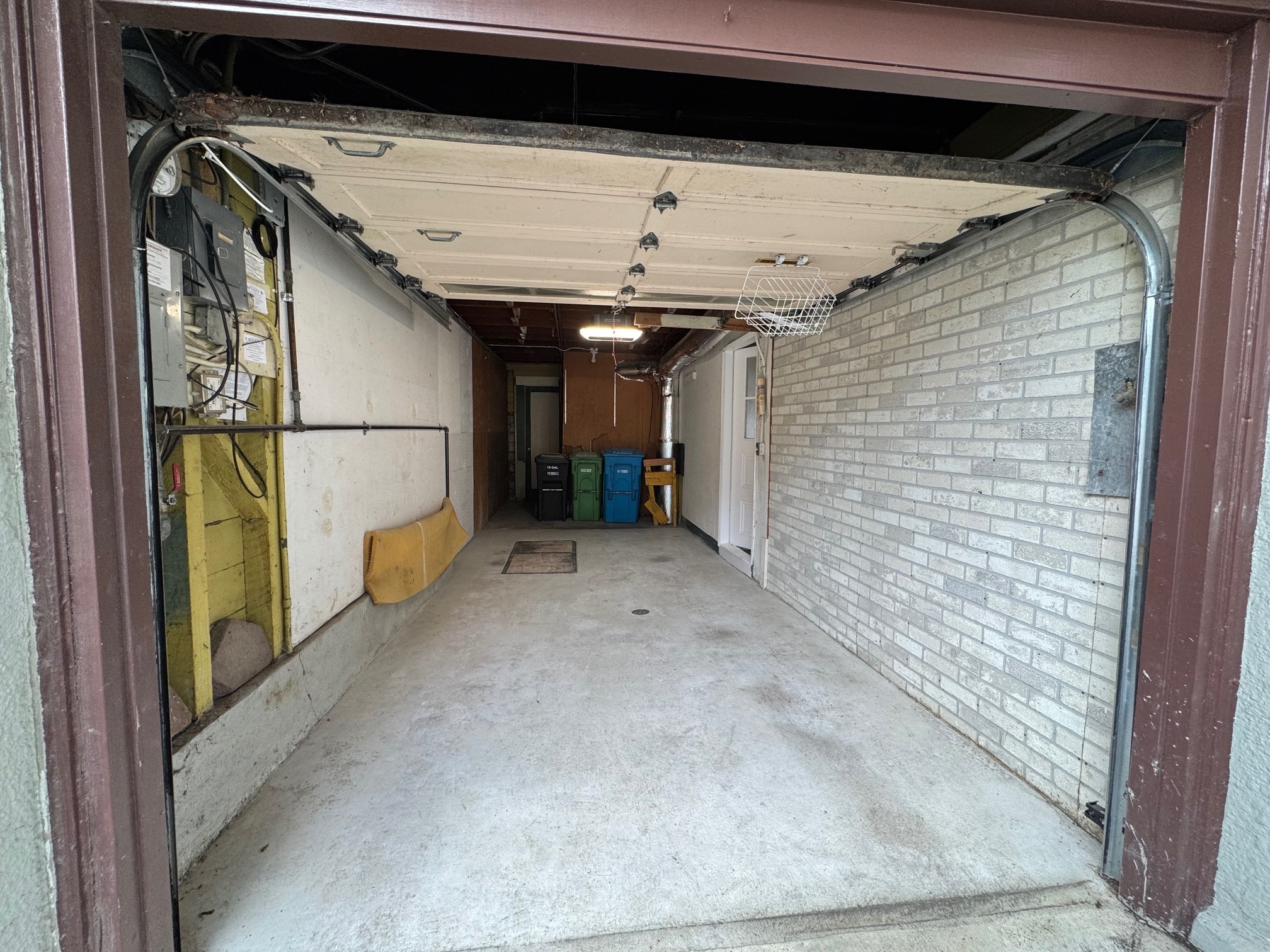 Building Photo - 149 Joost Ave