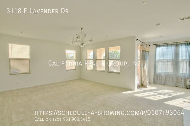 Building Photo - 3118 E Lavender Dr
