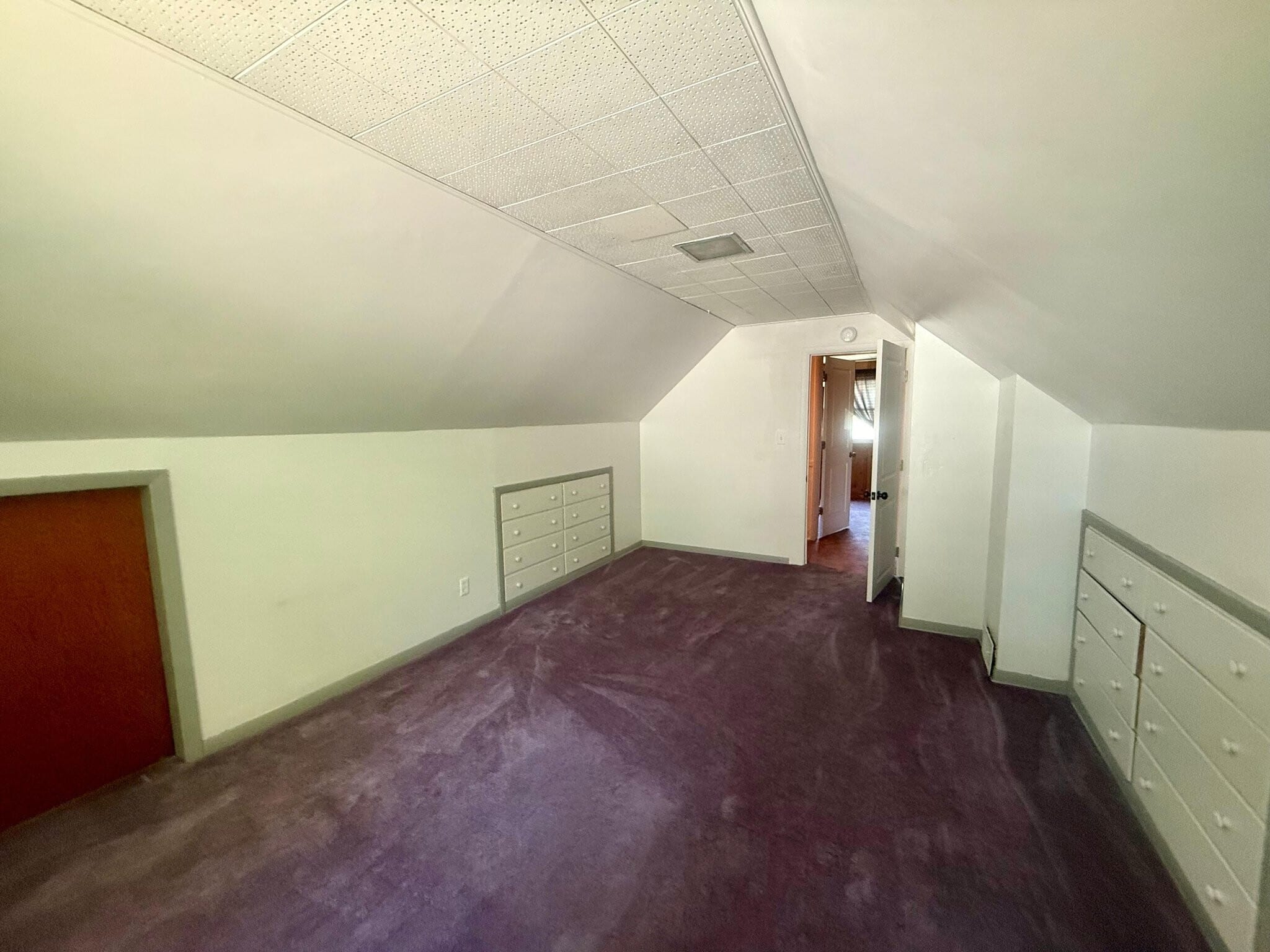 Building Photo - 23861 Colbourne Rd