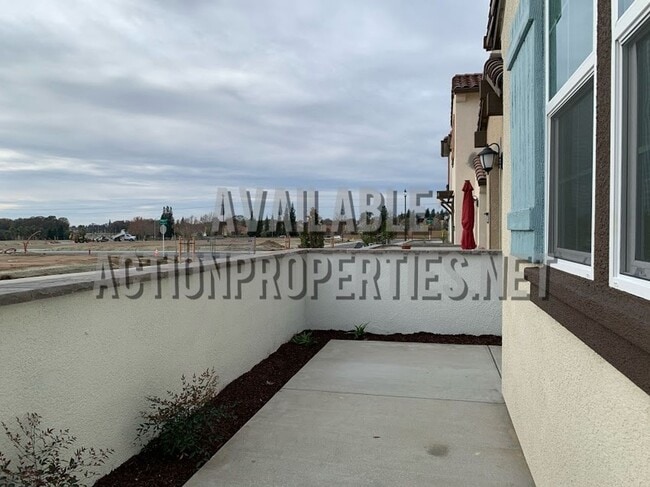 Building Photo - Solar ! Lennar Home - 3 Bed, 2.5 Bath -2 Car, Beautiful, Master Downstairs full of Modern Design ...