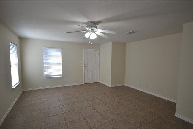 Building Photo - 111 Marin Cove