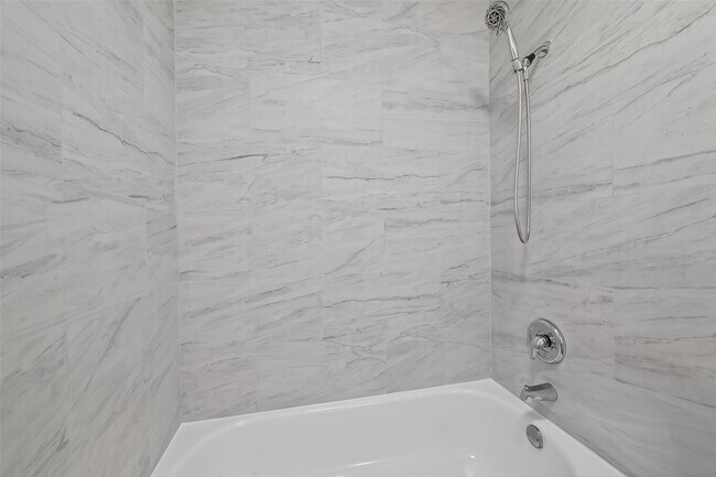 Building Photo - 3770 Lovers Wood Ln