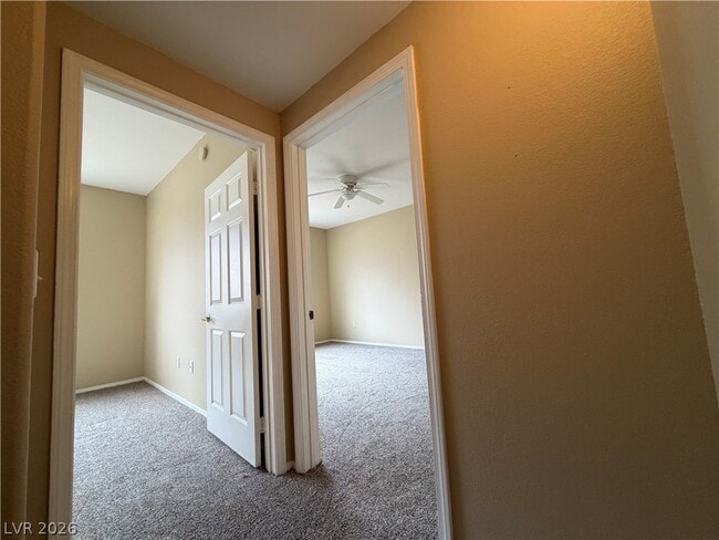 Building Photo - 75 N Valle Verde Dr