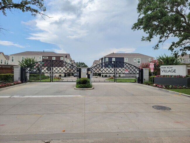 Building Photo - A true gem on a quiet corner lot, this spacious and sun-filled home is tucked away from street no...