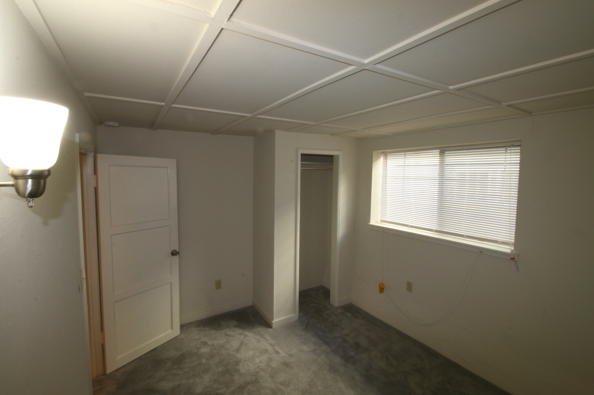 Building Photo - 550 45th St