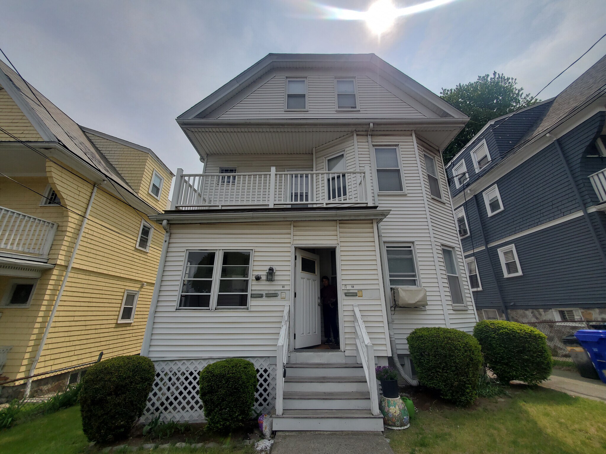 Building Photo - 66 Brooks St