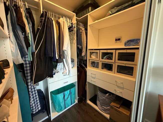 Building Photo - Now Leasing – 812 Merlin | $6,200/Month | ...
