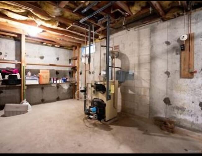 Building Photo - 139 Stonefence Rd