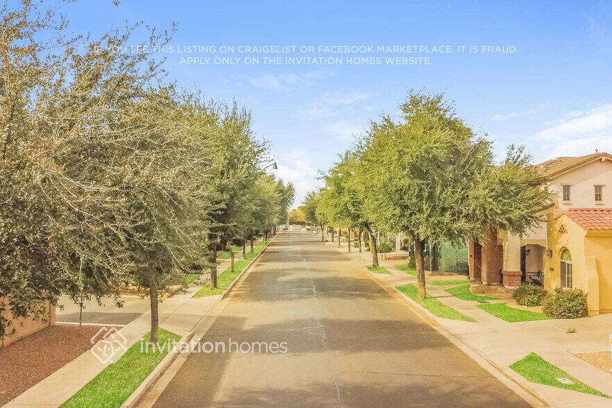 Building Photo - 3367 E Constitution Dr