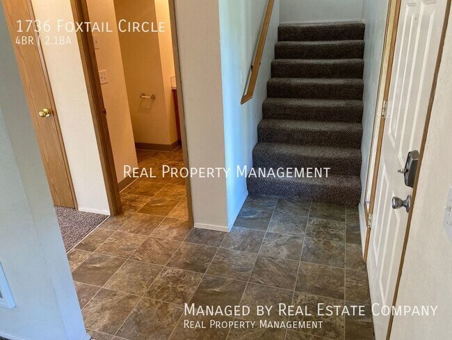 Building Photo - Woodland 4 Bed 2.5 Bath Home with Two Car ...