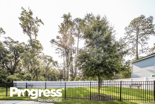 Building Photo - 12717 Camden Crossing Dr
