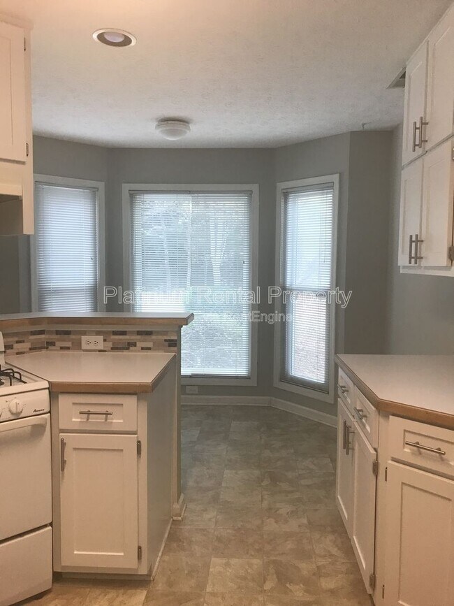 Building Photo - 1020 Twin Brook Ct NW