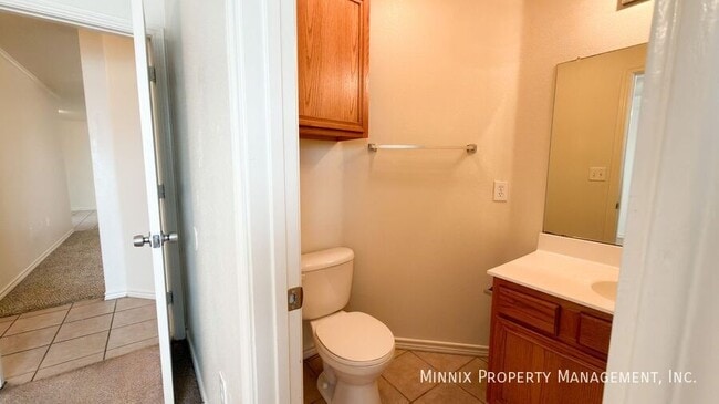 Building Photo - 5402 Kemper St