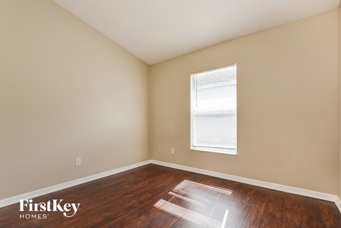 Building Photo - 7543 Groveoak Dr